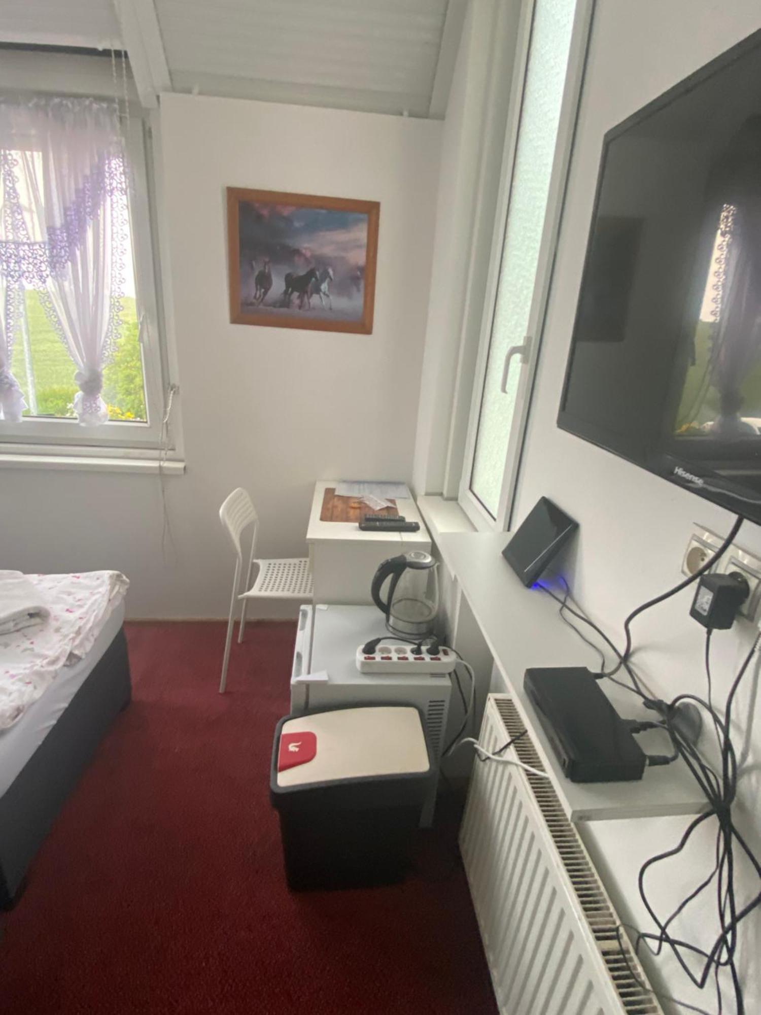 Homestay U Hanky Zdiby Εξωτερικό φωτογραφία
