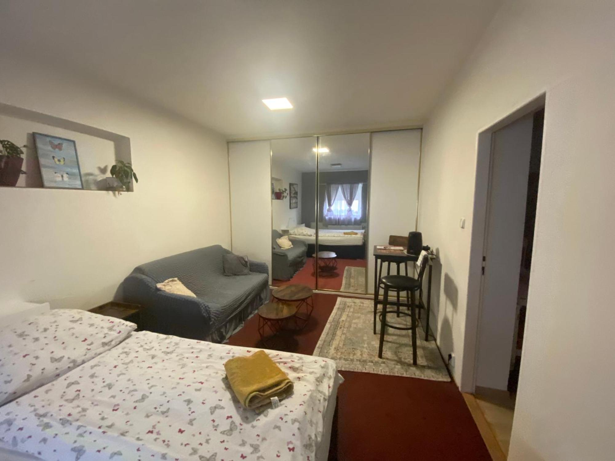 Homestay U Hanky Zdiby Εξωτερικό φωτογραφία