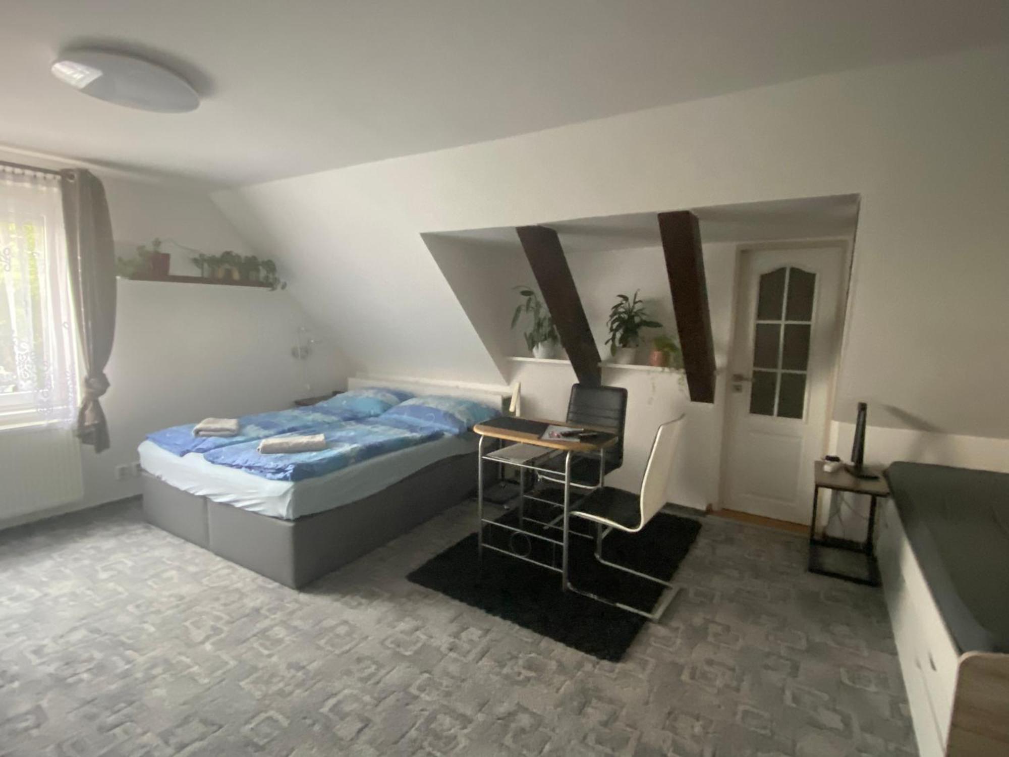 Homestay U Hanky Zdiby Εξωτερικό φωτογραφία