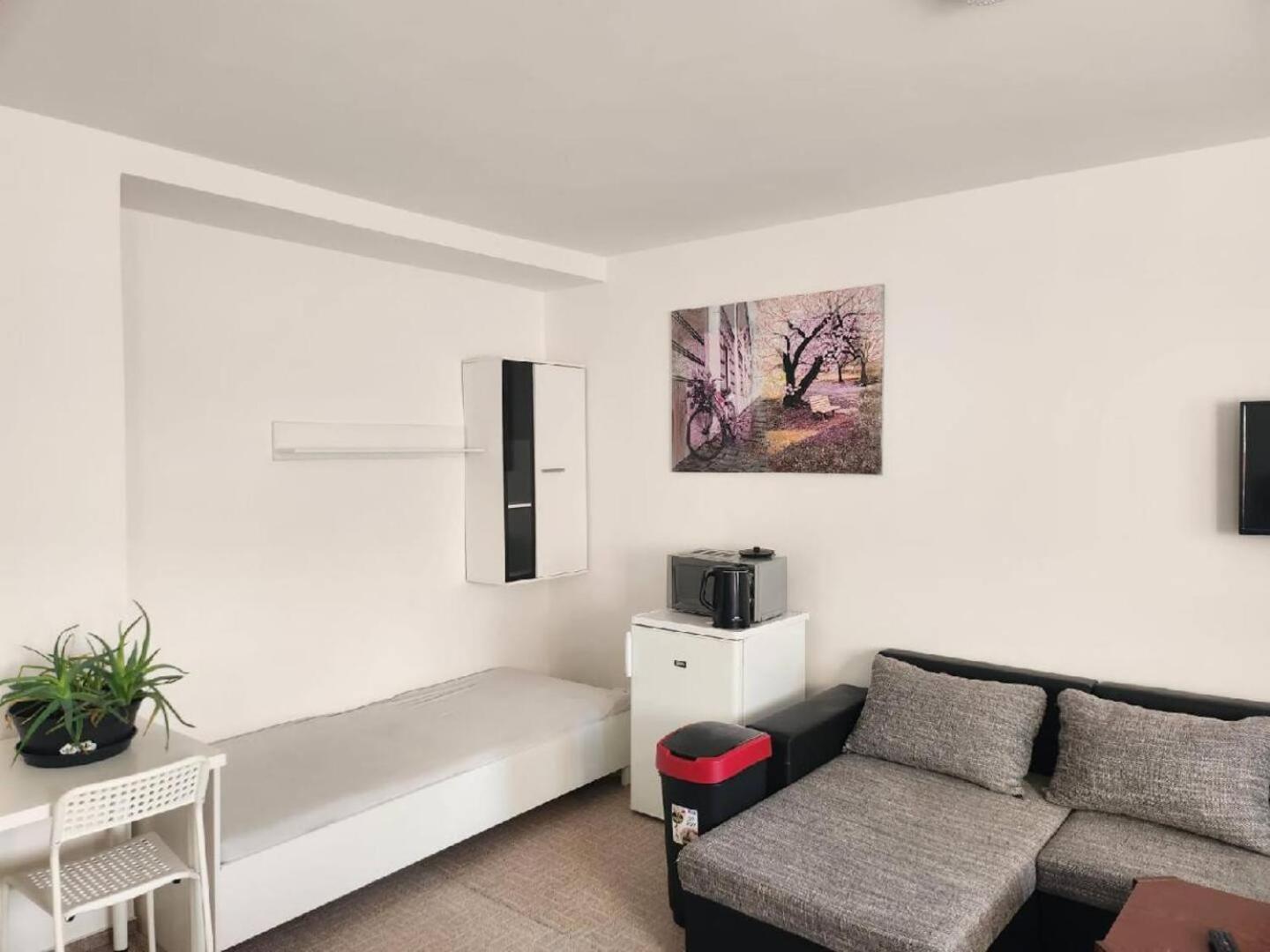 Homestay U Hanky Zdiby Εξωτερικό φωτογραφία